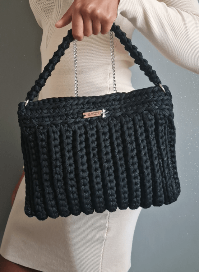 Sac à bandoulière au crochet - Modèle Bégonia 