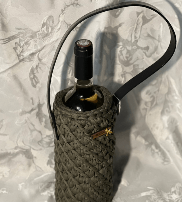 Porte bouteille de vin au crochet